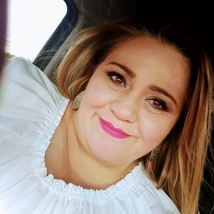 Meet your Posher, Noelia